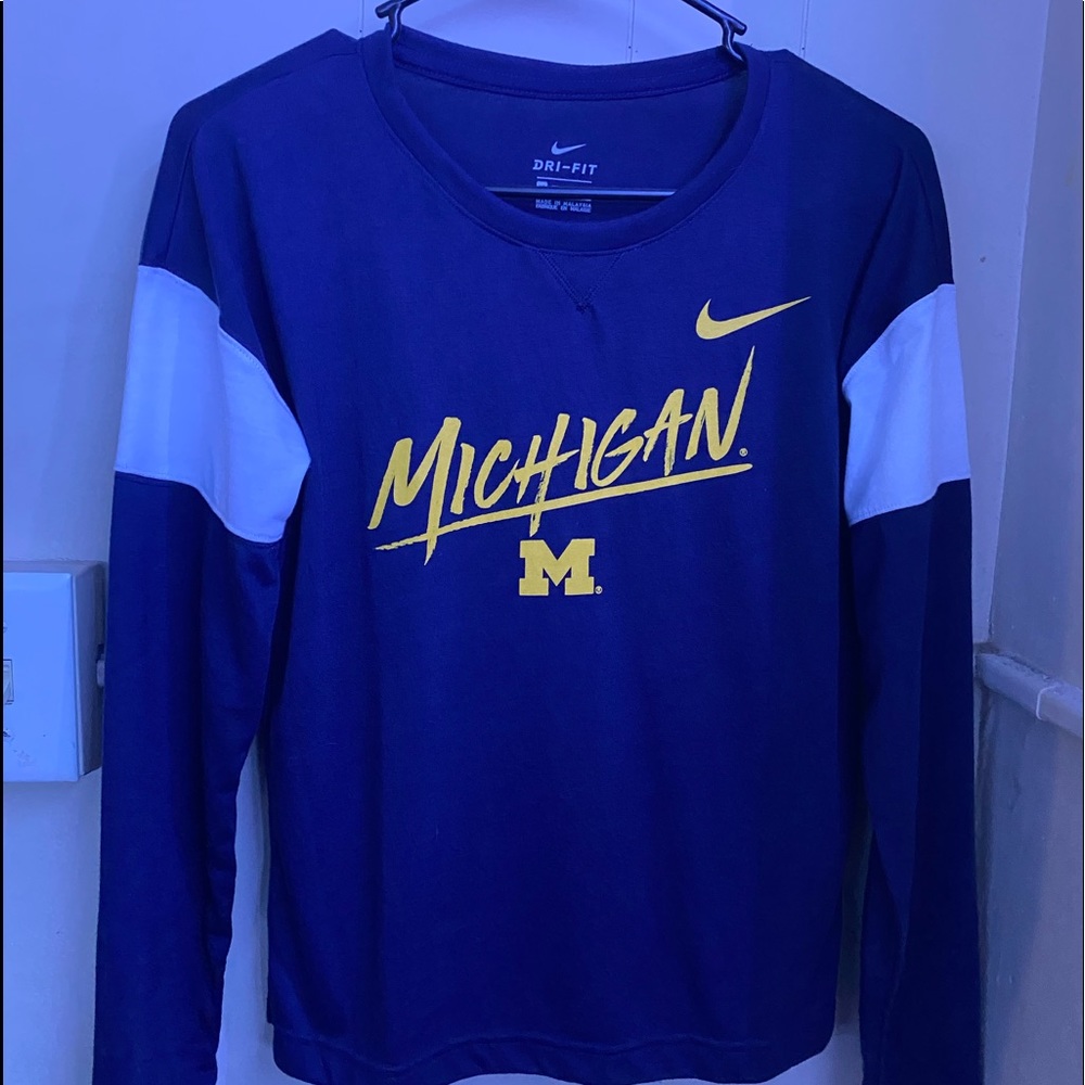 Nike Michigan XS Long Sleeve Shirt